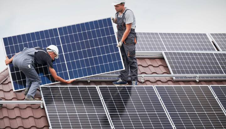 Cape Coral solar panel maintenance tips